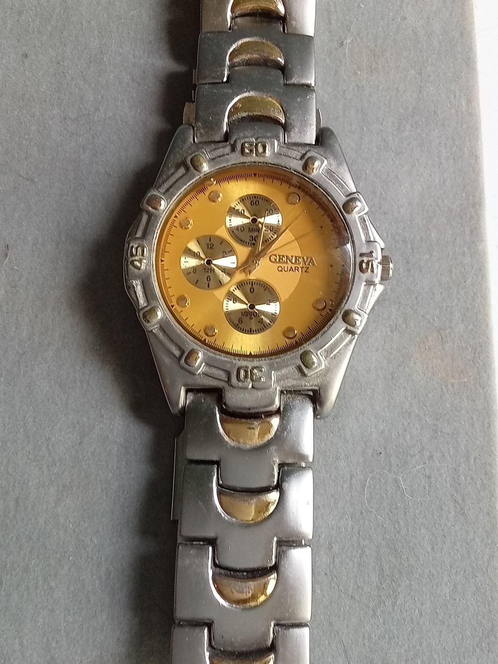 Geneva Quartz Watch Two Tone Silver Gold Stainless Steel Link Bracelet Chrono